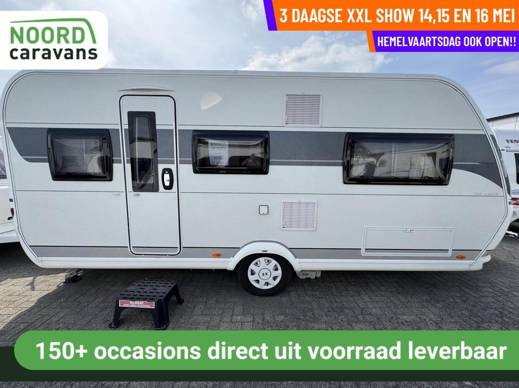 Hobby DE LUXE 495 UL, ENKELE BEDDEN, DAKAIRCO,MOVER,VOORTENT, Caravans en Kamperen, Caravans, Mover, Rondzit, Hobby, 7 tot 8 meter