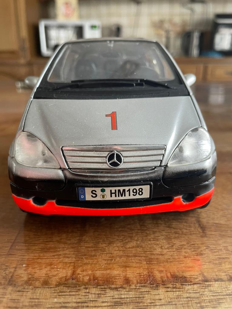 Mercedes benz a class.         1.18, Hobby en Vrije tijd, Modelauto's | 1:18, Ophalen of Verzenden
