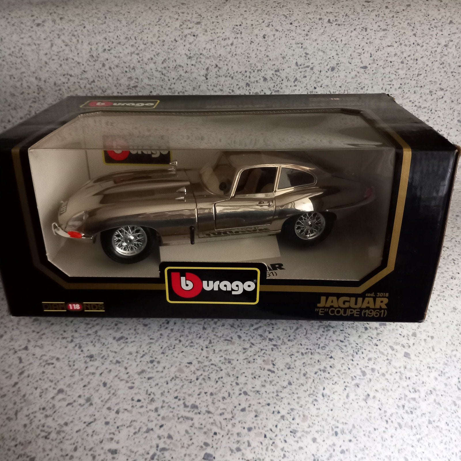 Jaguar E-type coupe Bburago Chroom Bijenkorf, Ophalen of Verzenden, Nieuw, Bburago