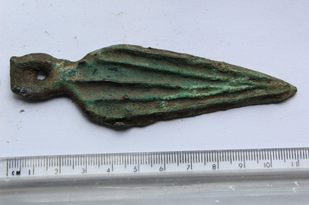Bodemvondst bronstijd koban cultuur zwaard hanger amulet, Verzenden, Brons