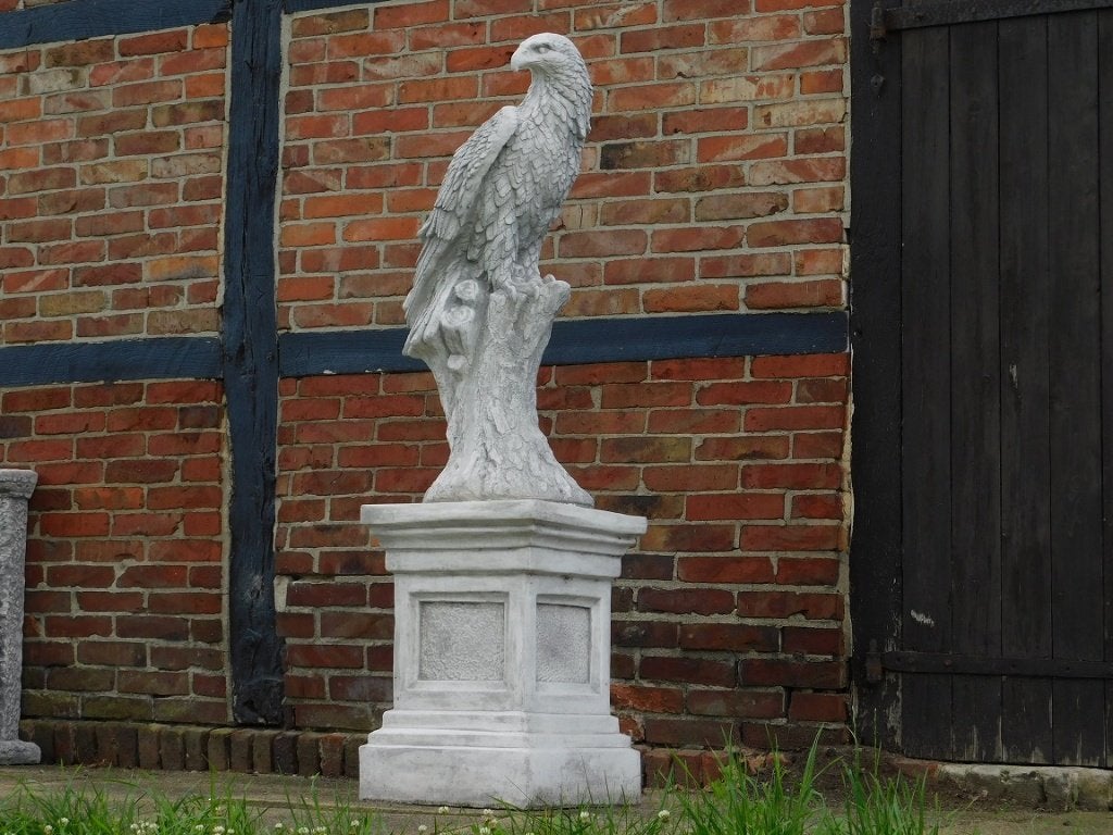 Adelaar Op Sokkel - 165 cm - Steen, Tuin en Terras, Tuinbeelden, ., Ophalen of Verzenden, ., .