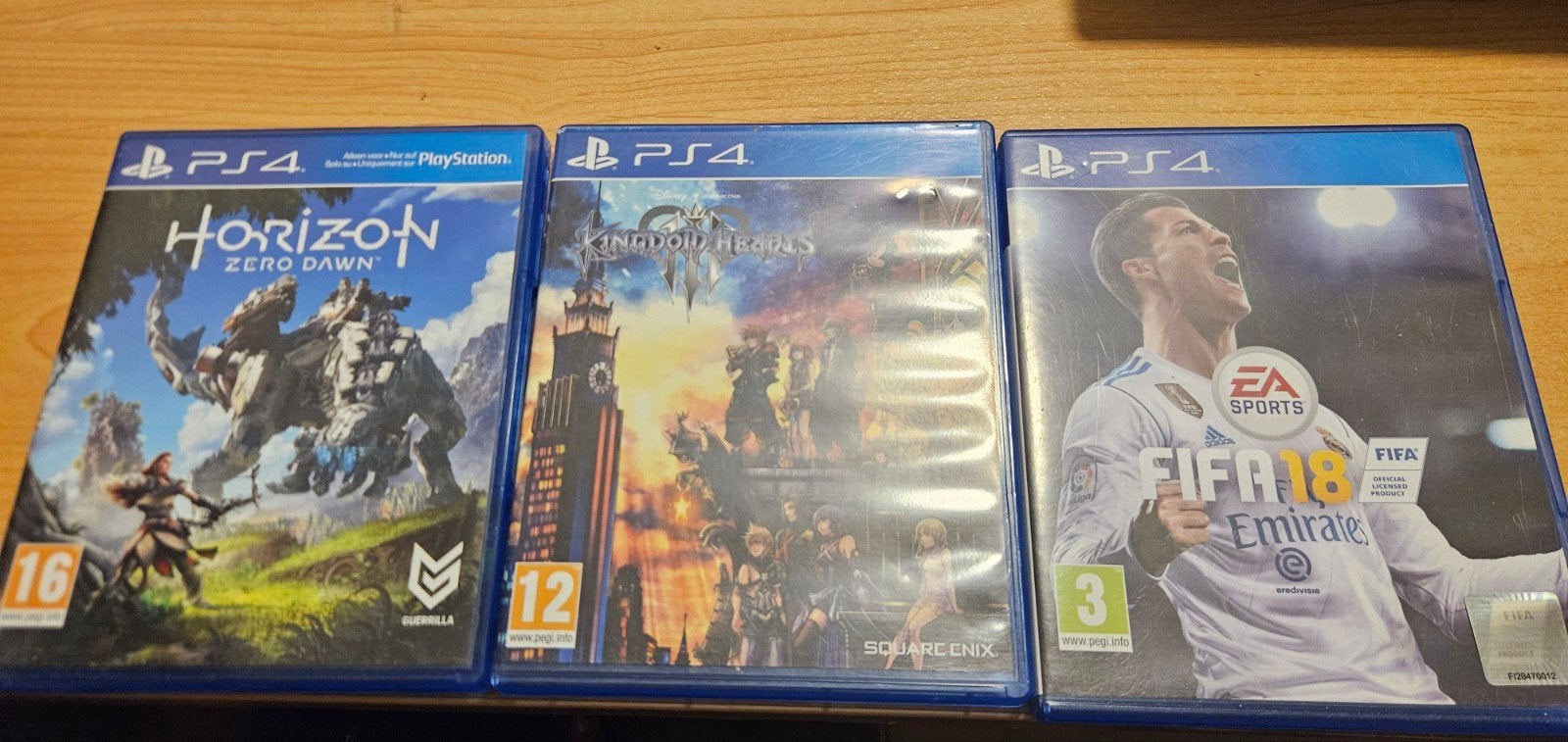 PS4 Games: Horizon Zero Dawn, Kingdom Hearts, FIFA 18, Avontuur en Actie, Gebruikt, Verzenden, 1 speler