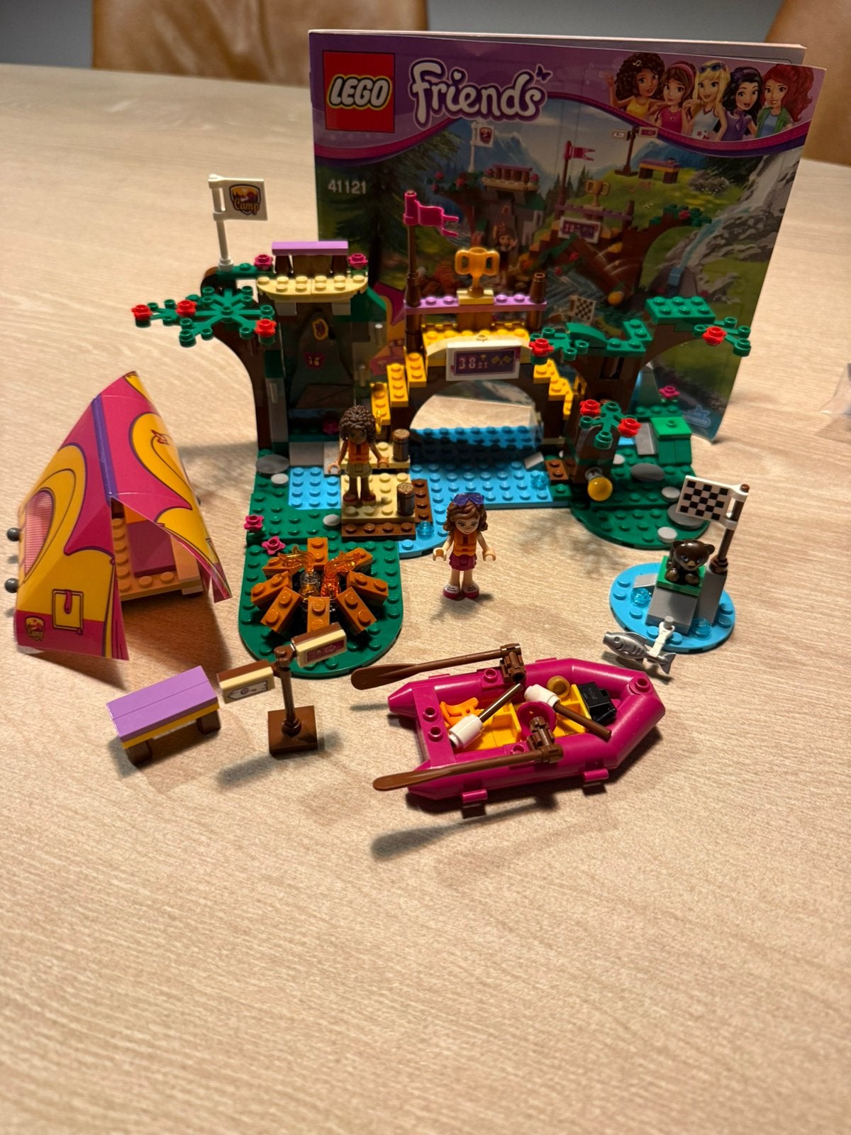 Foto 3 van Grote LEGO Friends & Disney Princess bundel alles in 1 koop!