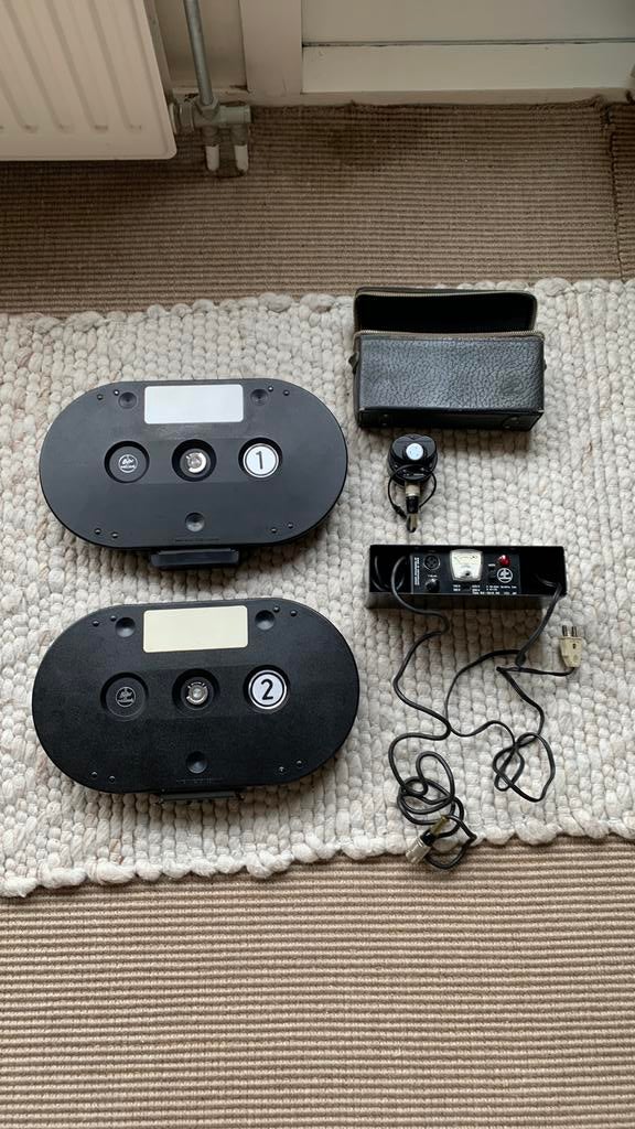Bolex H16 400FT Magazines en MM motor, plus oplader, Audio, Tv en Foto, Videocamera's Analoog, Camera, Overige soorten, Ophalen of Verzenden
