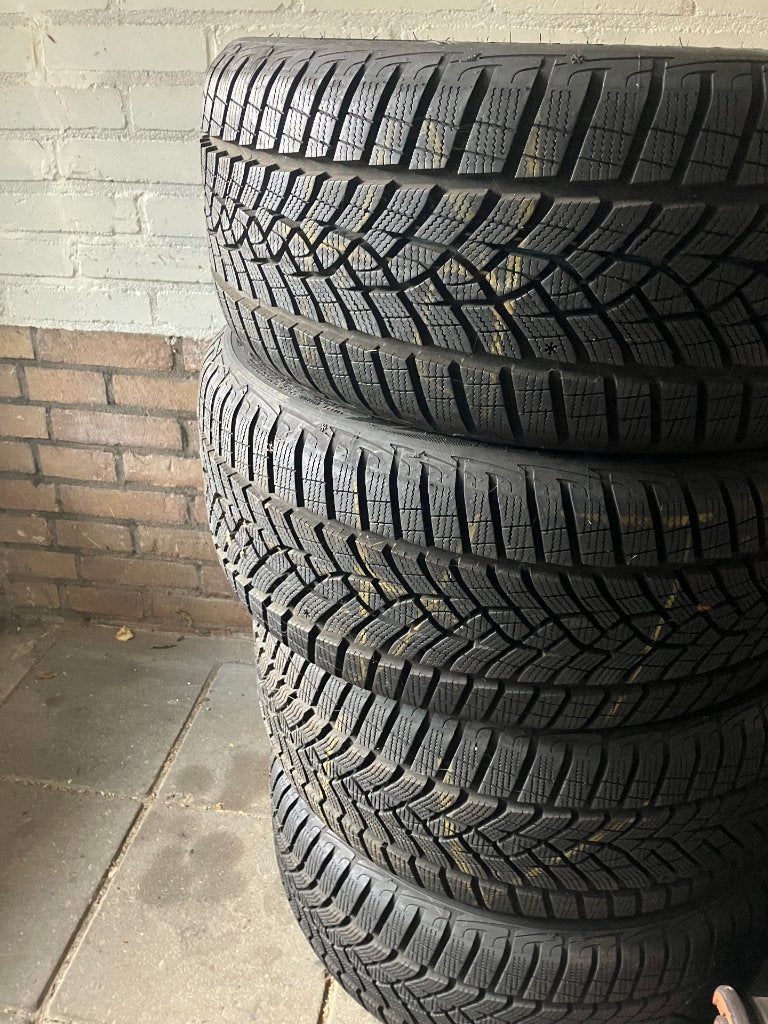 2x Banden set Goodyear zomer en winter, Ophalen, Gebruikt, 17 inch, Winterbanden