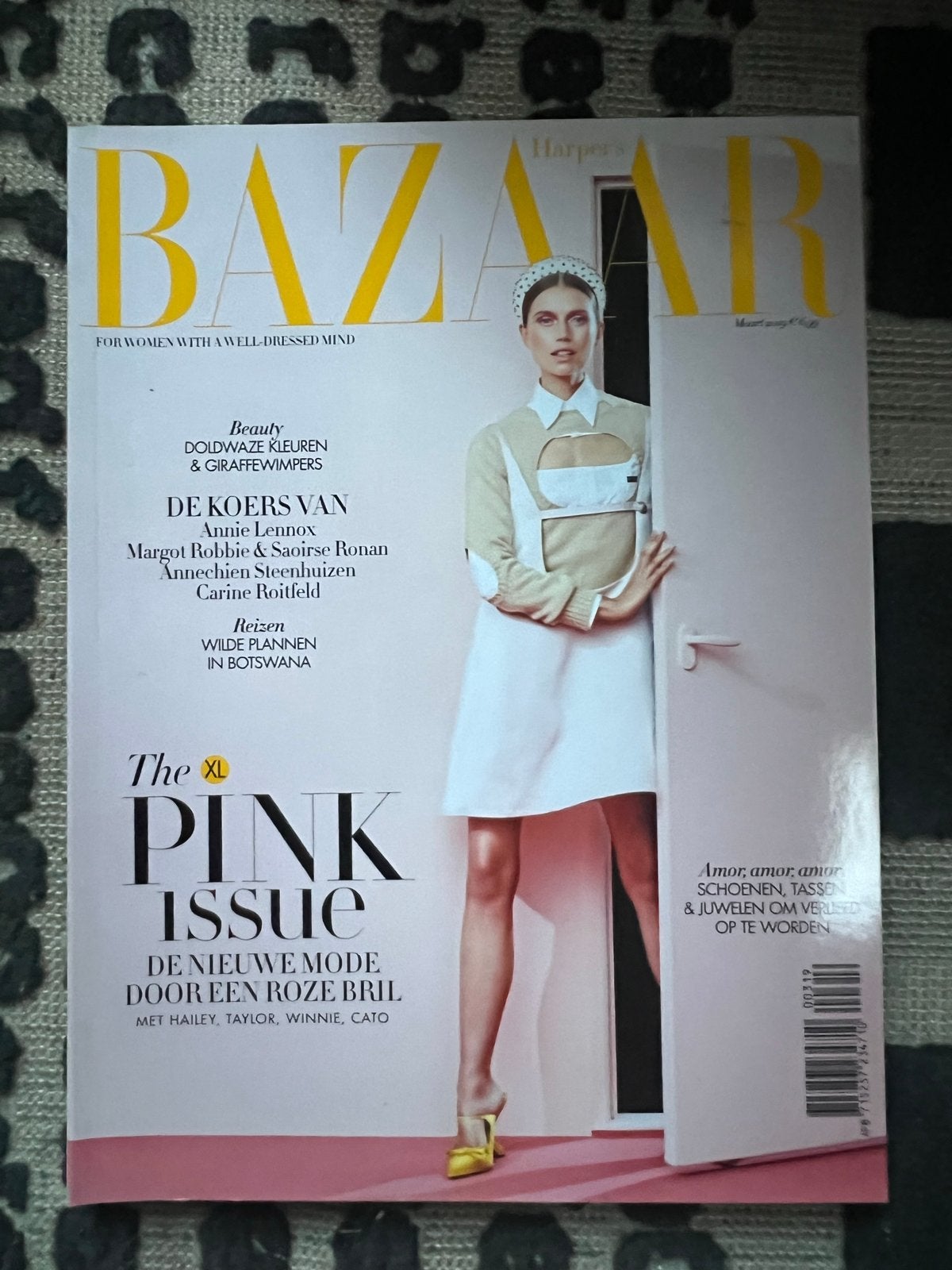 Harper's Bazaar Magazine - The XL Pink Issue, Boeken, Ophalen of Verzenden, Zo goed als nieuw, Glossy