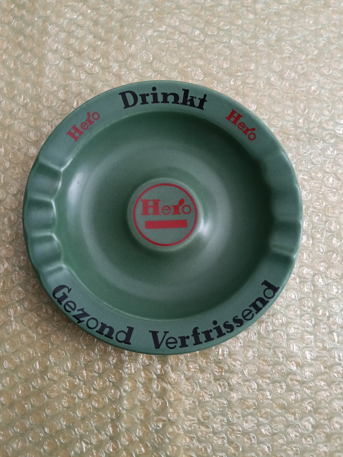 Vintage Hero Drinkt Gezond Verfrissend asbak, Ophalen of Verzenden