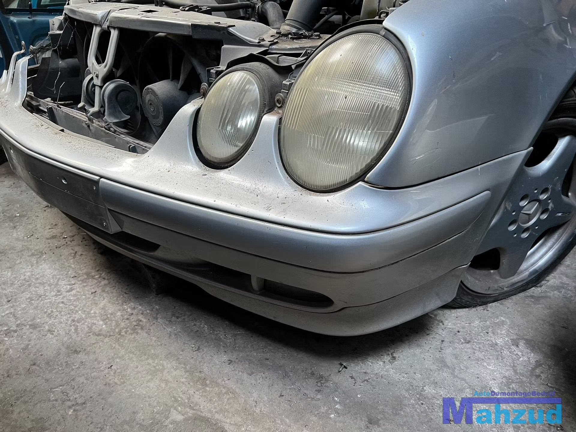 MERCEDES CLK W208 Zilver 744 voorbumper 1998-2002, Gebruikt, Mercedes-Benz AG, Voor, Mercedes-Benz