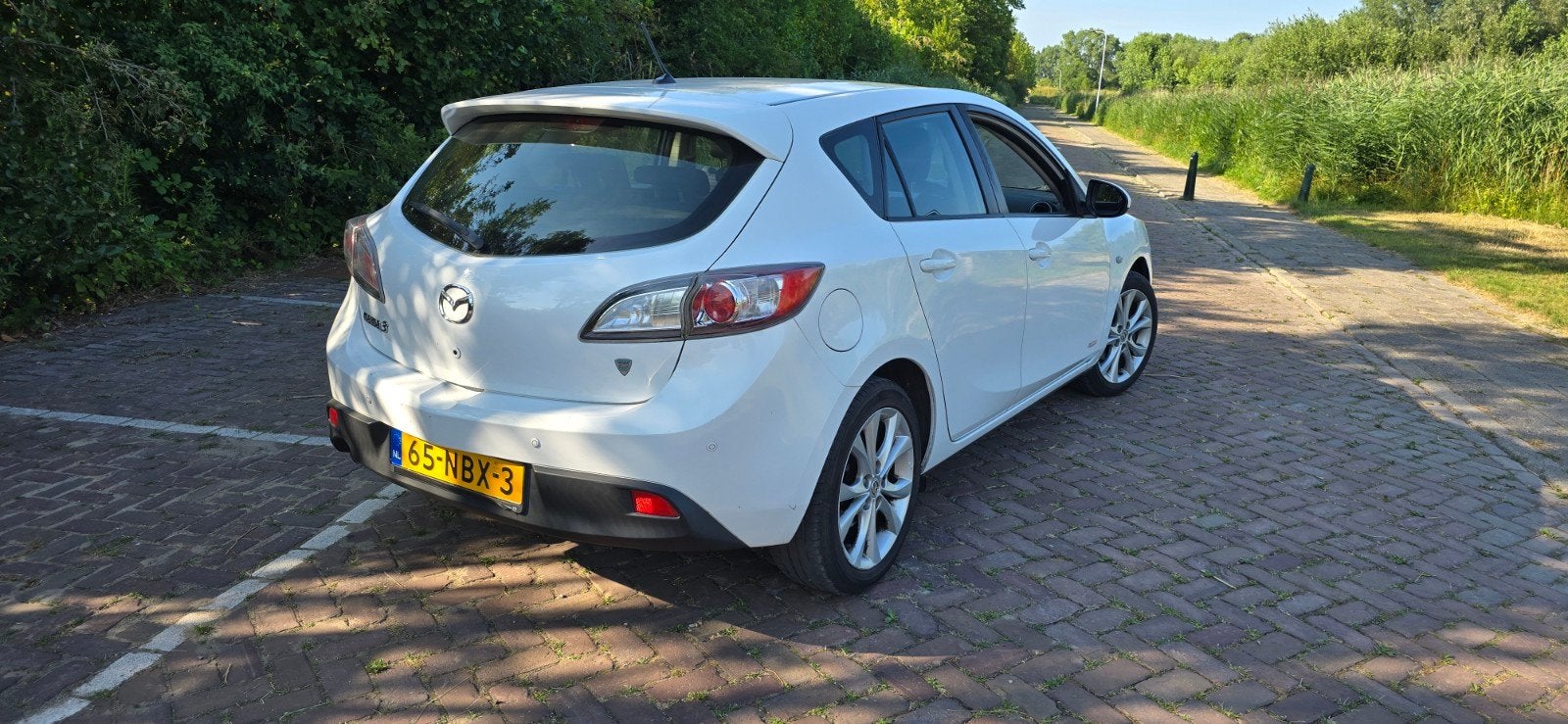 Mazda 3 1.6 Sport 2010 Wit, Auto's, Voorwielaandrijving, 4 cilinders, Wit, Origineel Nederlands