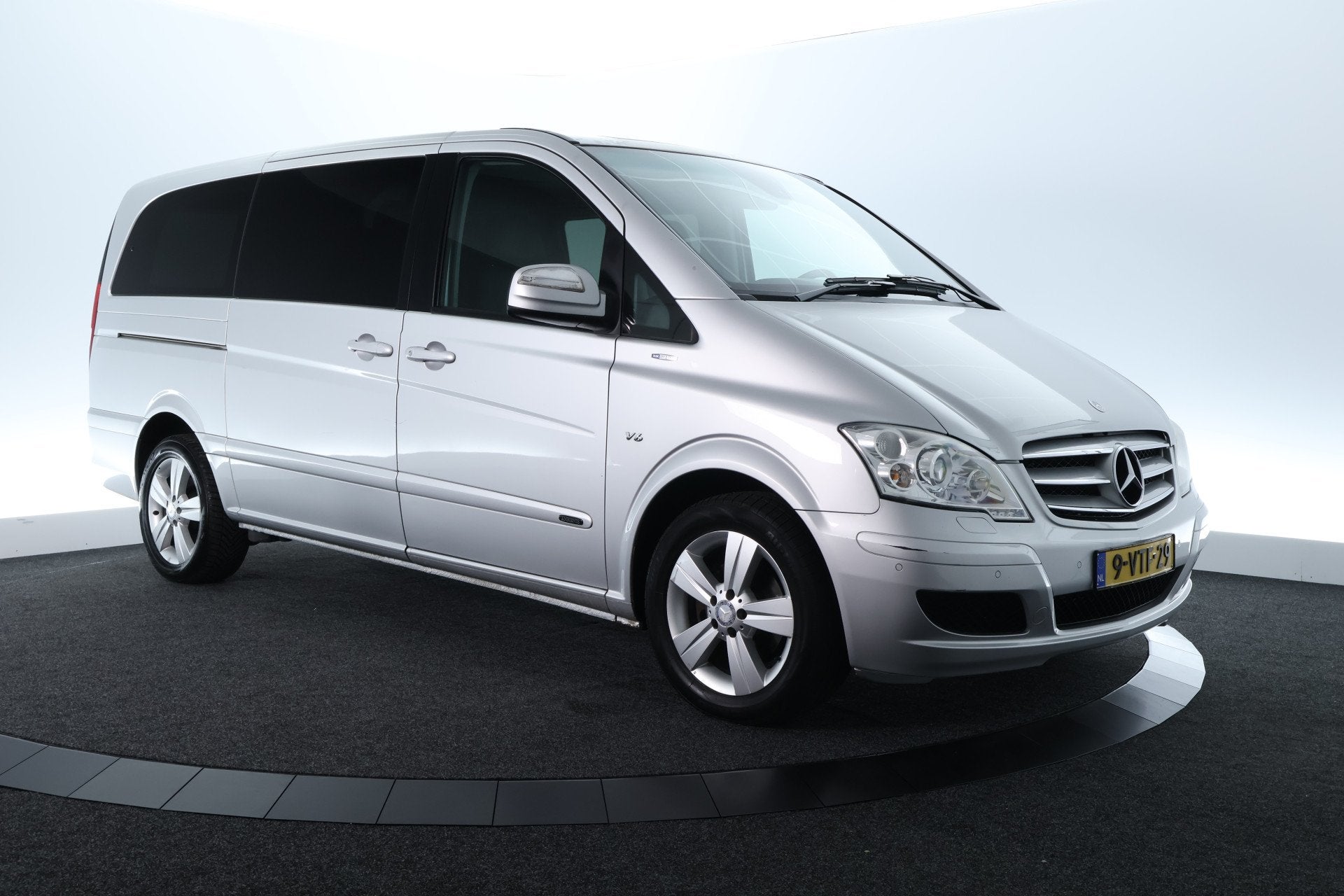 Mercedes-Benz Viano 3.0 CDI Ambiente DC Lang DAK|LEDER|AUTOM, Automaat, Euro 5, Achterwielaandrijving, Gebruikt