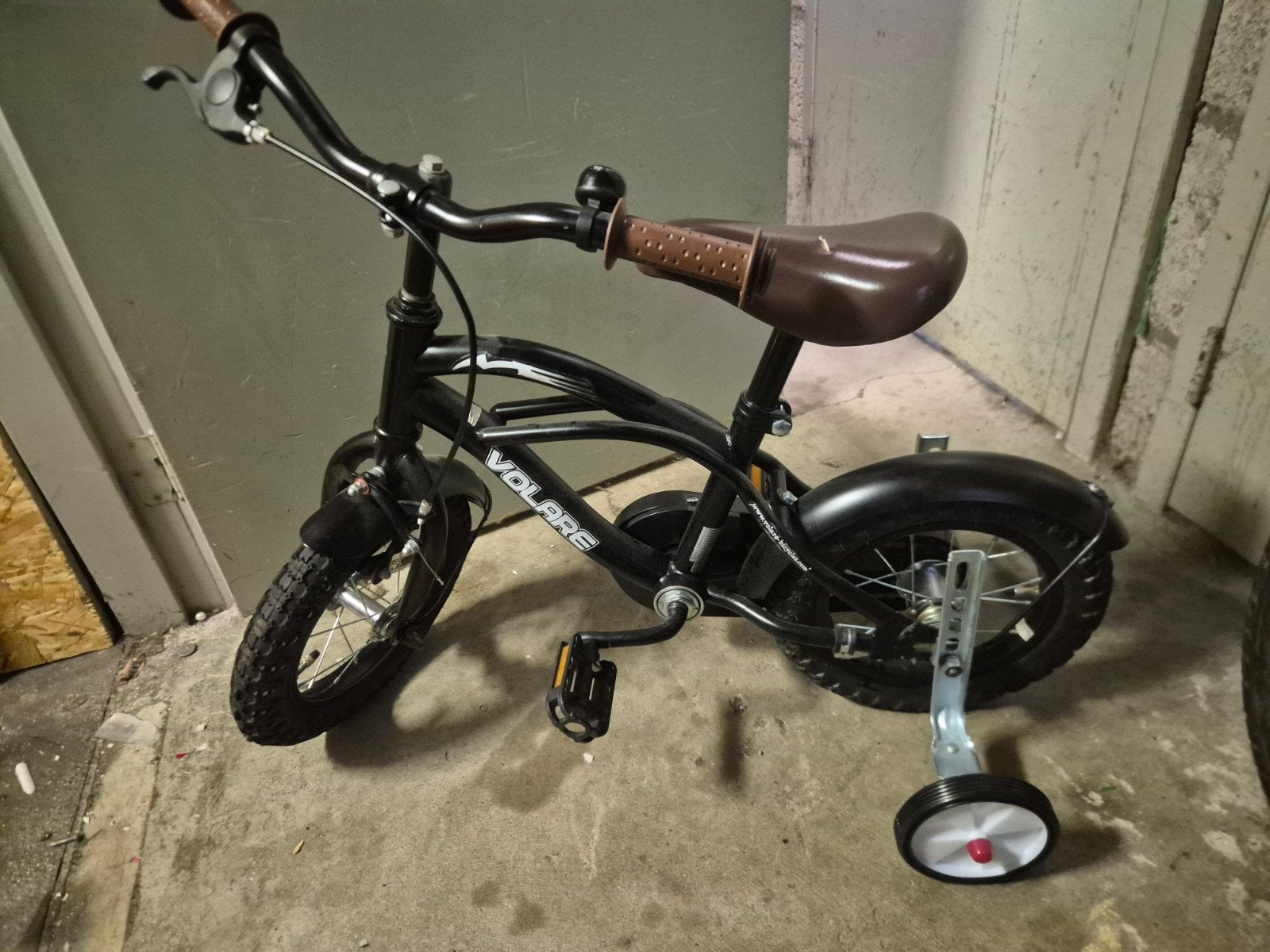 Volare kinderfiets met zijwieltjes - Zwart, Fietsen en Brommers, Fietsen | Kinderfietsjes, Verzenden