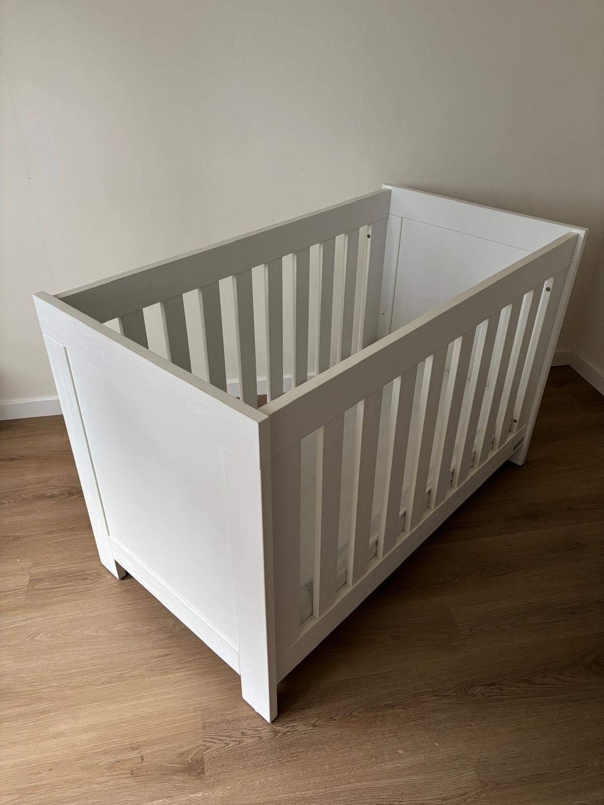 Complete babykamer Interbaby: ledikant, commode, kast, Ophalen, 50 tot 70 cm, 105 cm of meer, Commode