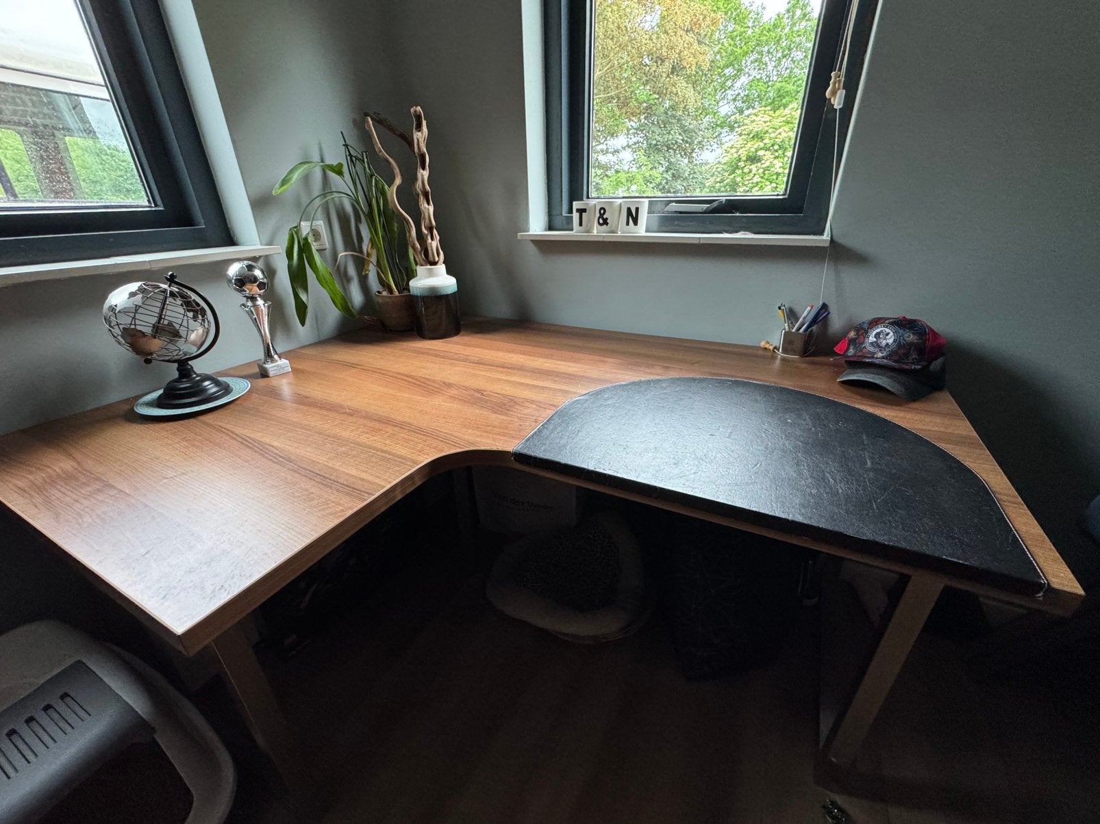 Hoekbureau met RVS poten - 127x165x74h, Ophalen, Gebruikt, Metaal, Hoekbureau