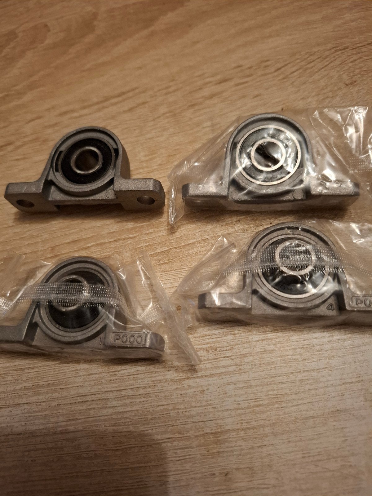 4 stuks nieuwe lagerblokken P000, Ophalen, Nieuw