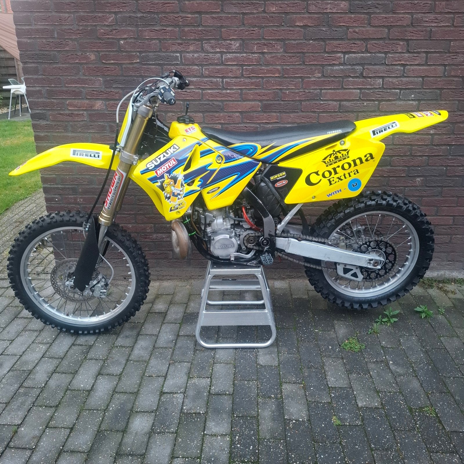 Suzuki RM 250 k2 2002 Corona replica voor de liefhebber!, Sportuitlaat, Gebruikt, Particulier, Crossmotor
