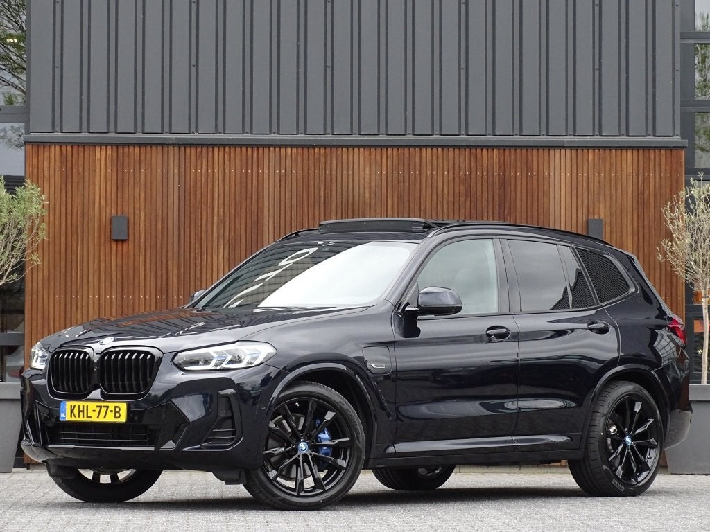 BMW X3 30e 292PK X-Drive M-Sport / Laser / pano / 360°, Automaat, 1998 cc, Gebruikt, 4 cilinders