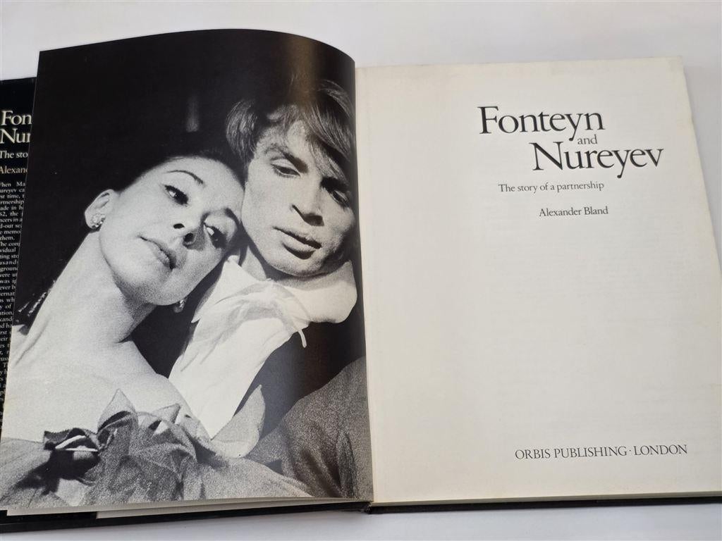 Fonteyn and Nureyev — Ballet Partnership, Fotoboek, Ophalen of Verzenden, Gelezen, Ballet of Musical