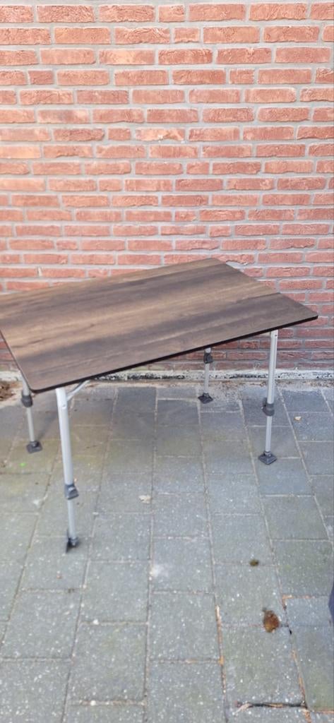 Campingtafel met in hoogte verstelbare poten, Ophalen, Zo goed als nieuw, Campingtafel