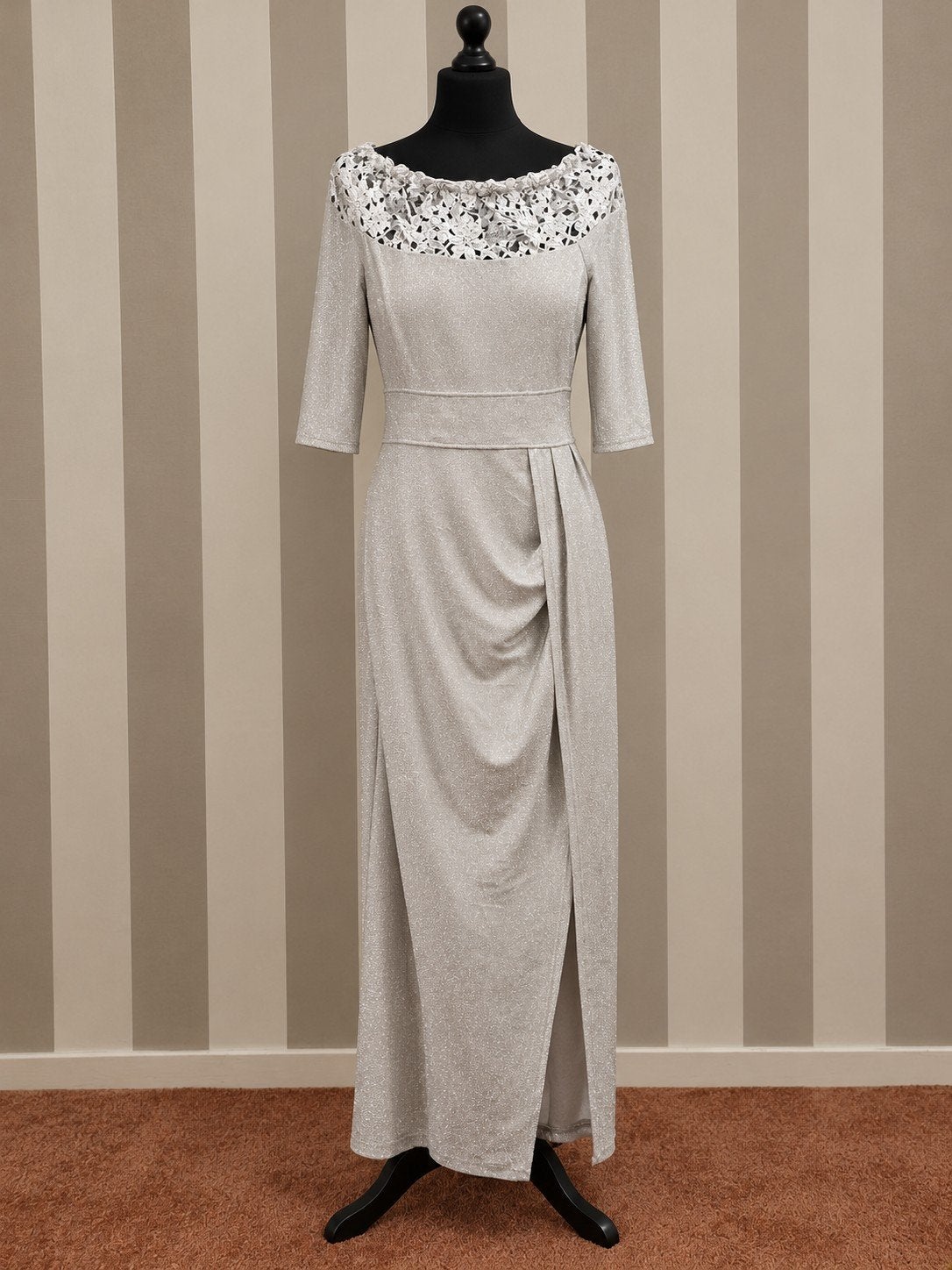 Elegante zilverkleurige glitter avondjurk met kanten details, Kleding | Dames, Maat 42/44 (L), Ophalen of Verzenden, Zo goed als nieuw