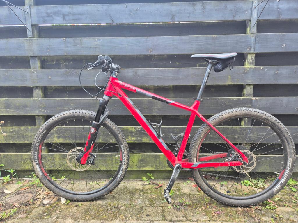 Cube LTD Race Mountainbike Rood - Zo goed als nieuw, Fietsen en Brommers, Ophalen, Zo goed als nieuw, Overige merken