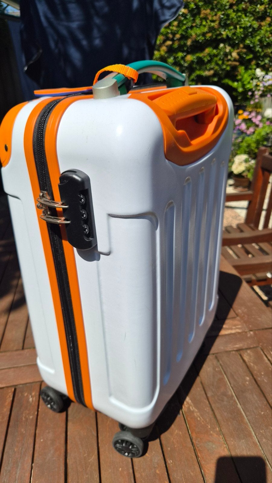 Postcode Loterij Koffertje - Handig en Compact, Ophalen, Wit, Minder dan 40 cm, Zo goed als nieuw