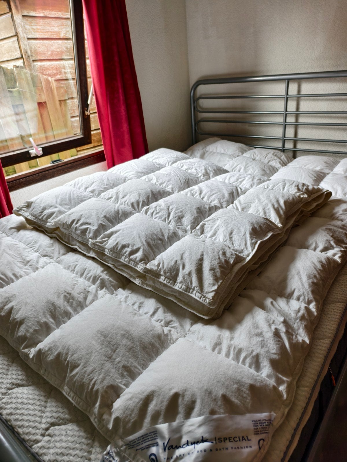 Vandyck Duo Carré 4Seizoenen Dekbed90%ganzendons 200x200, Huis en Inrichting, Info@vandyck.nl, Wit, Vandyck, Tweepersoons