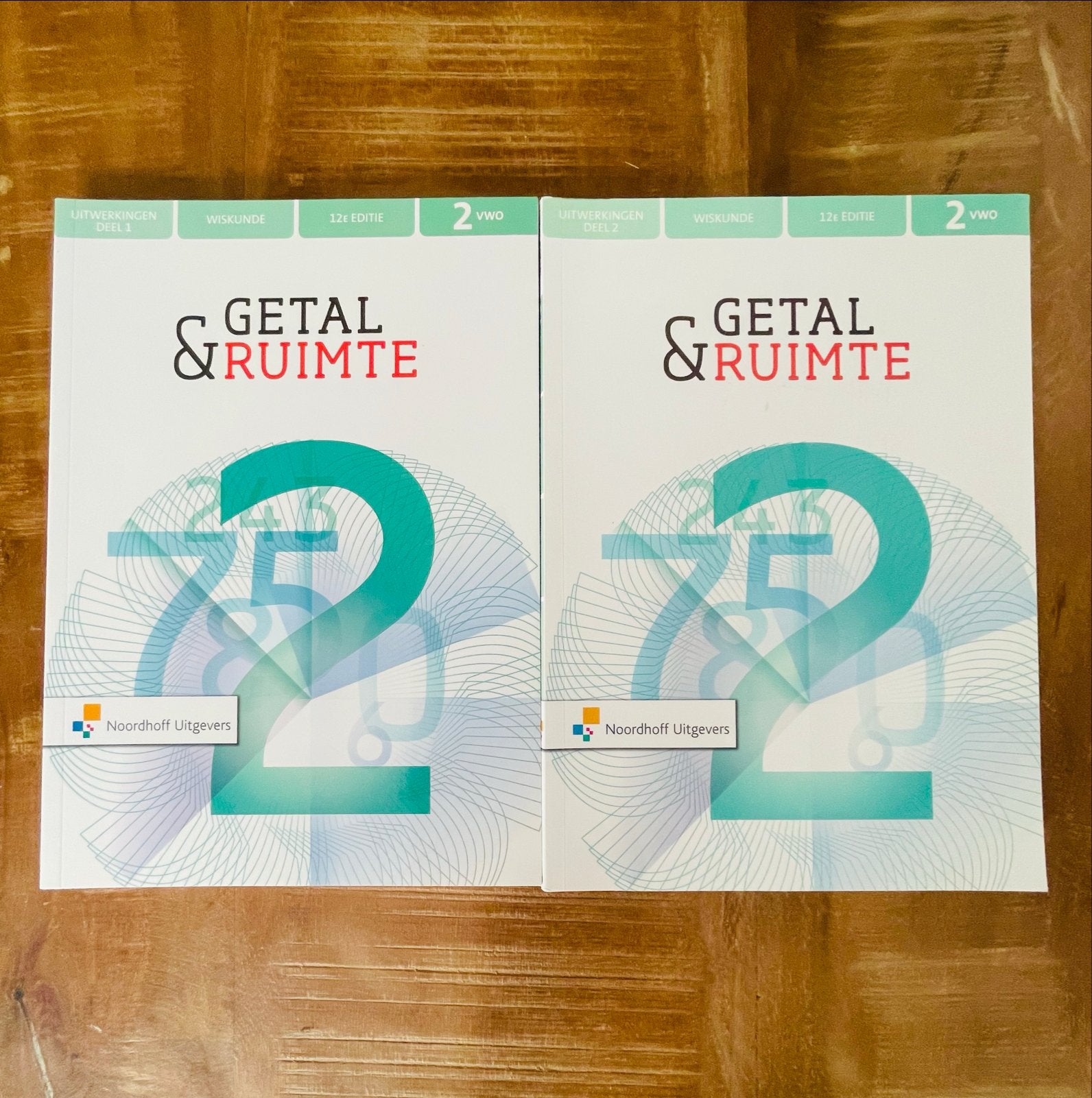 Getal & Ruimte 2 VWO - uitwerkingen 12e ed (2 boeken), Boeken, Schoolboeken, Ophalen of Verzenden, Zo goed als nieuw, VWO, Wiskunde B
