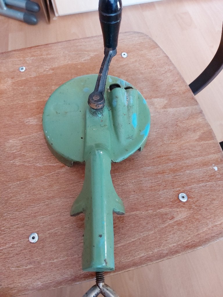 groene antieke snijbonenmolen, Antiek en Kunst, Ophalen of Verzenden
