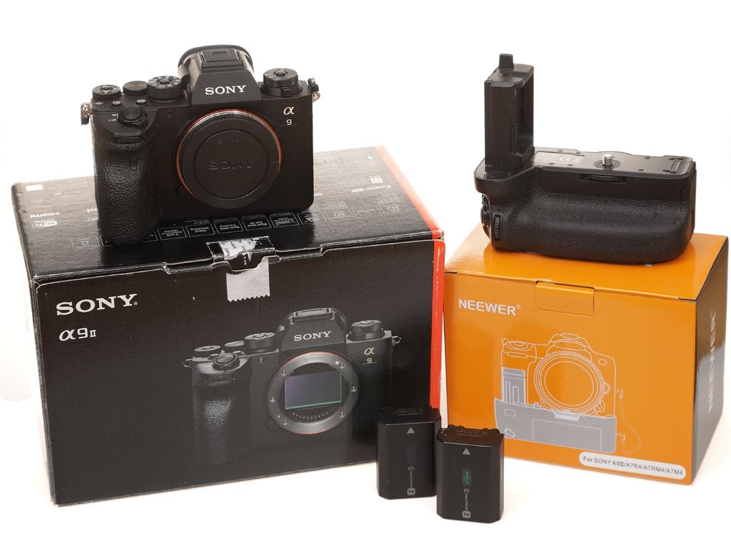 Sony A9II body + grip + L-Shaped Mount Plate, Audio, Tv en Foto, Fotocamera's Digitaal, Zo goed als nieuw, Spiegelreflex, Sony