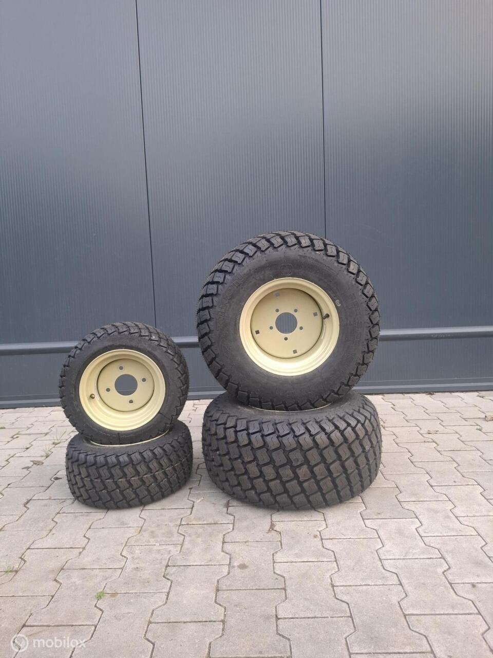 Set nieuwe gazonbanden Yanmar SA222 / SA221, Yanmar, Overige typen, Handelsplein, Info@westerveldtuinmachines.nl