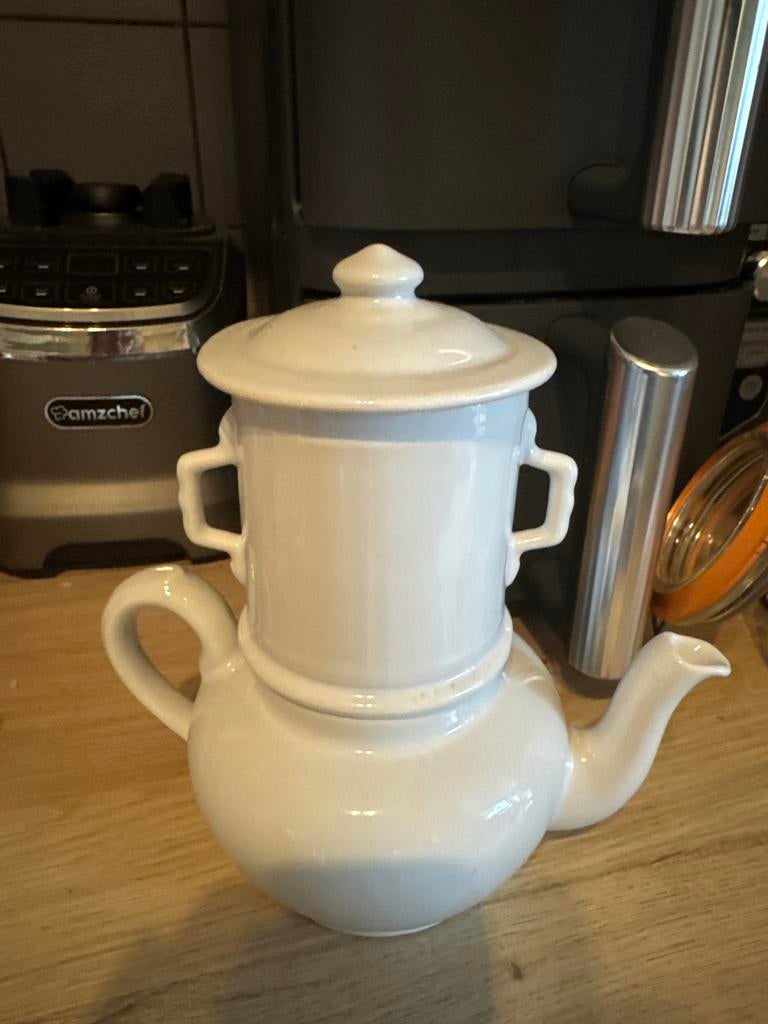 Vintage witte Porseleinen Koffiekan / Koffiezetter filter, Ophalen, Steen/keramiek, Wit, Overige typen