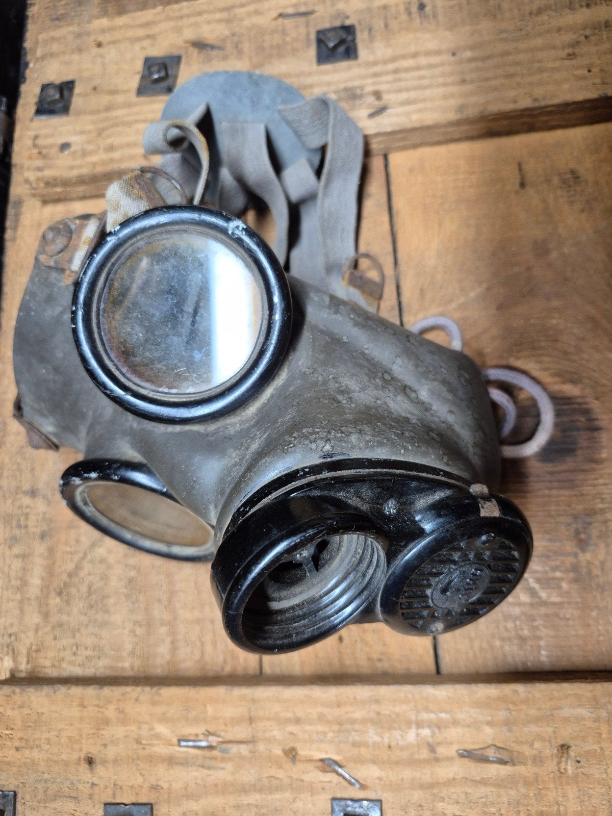 Tsjechisch gasmasker wo2, Verzamelen, Verzenden, Nederland