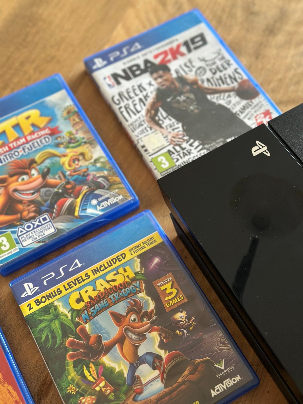 PS4 Console met 2 controllers en 14 spellen, Ophalen, Gebruikt, Vanaf 18 jaar, Overige genres