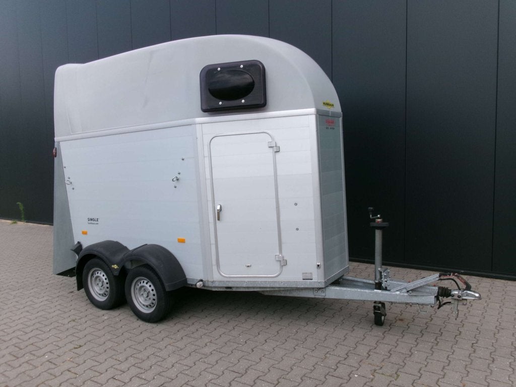 Goed onderhouden 1,5 paards trailer met zadelkamer. Humbaur, Dieren en Toebehoren, Gebruikt, Niet ingevuld, Aluminium, 1½-paards trailer