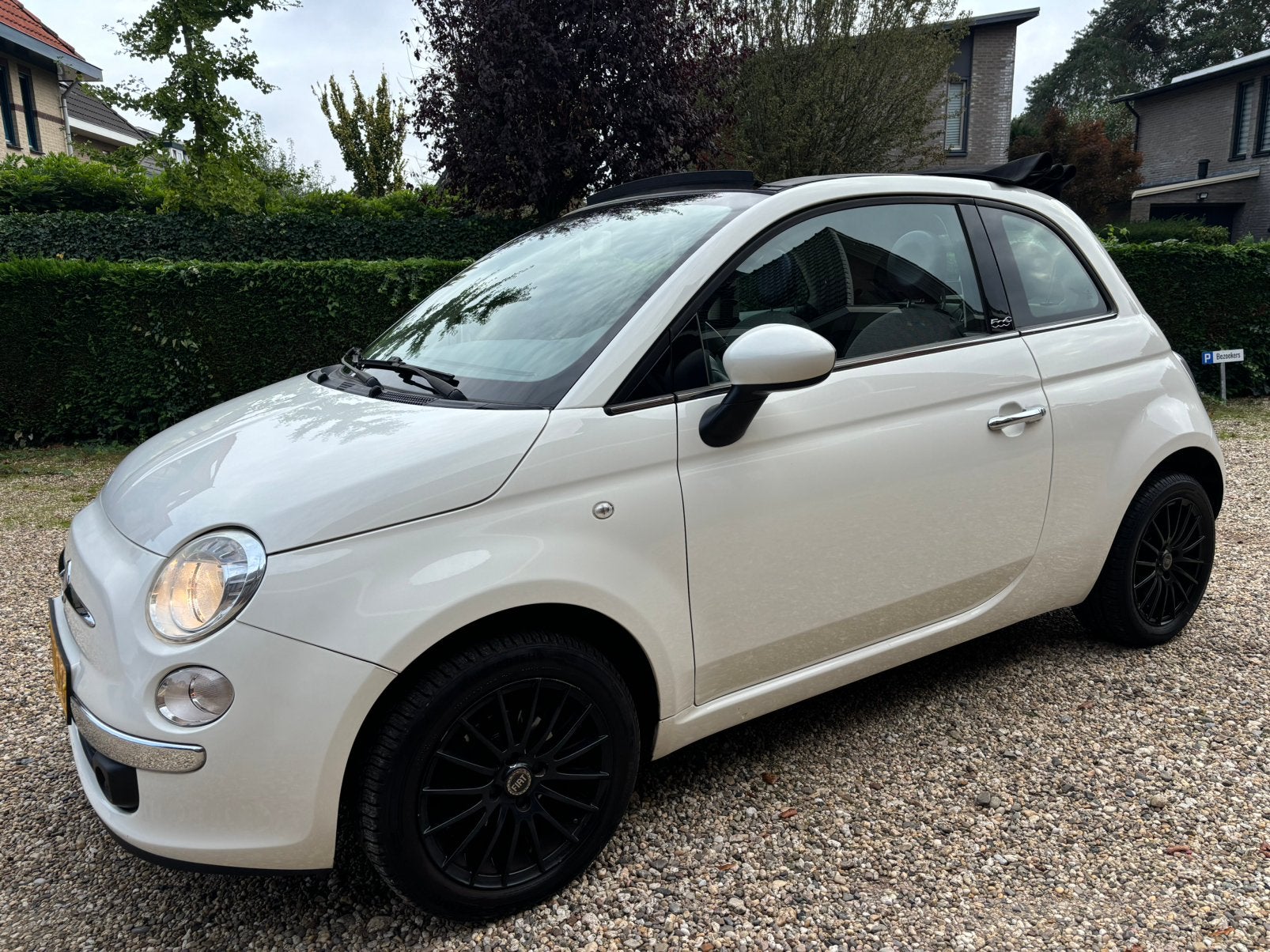 Fiat 500 1.2 AUTOMAAT CABRIOLET 2010 | AIRCO | HALF LEER |, 1242 cc, 4 cilinders, Wit, Bedrijf