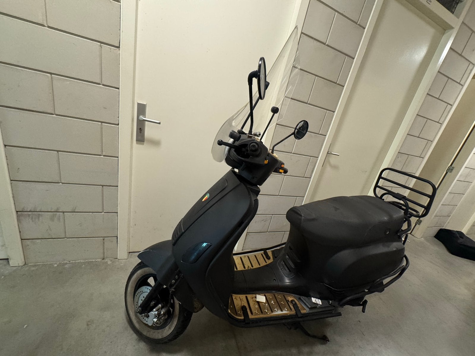 SYM Scooter Vespa model  2018 – 9.000 km, Ophalen, Gebruikt, Benzine, Overige modellen