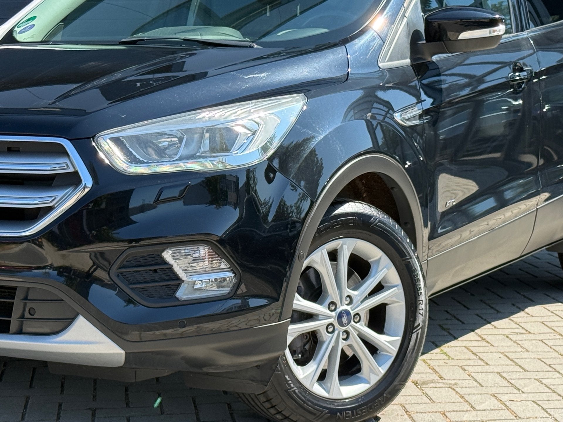 Ford Kuga 1.5 Titanium 4WD / AUTOMAAT / CAMERA / TREKHAAK, Auto's, Automatische klimaatregeling, Euro 6, 4 cilinders, 1850 kg