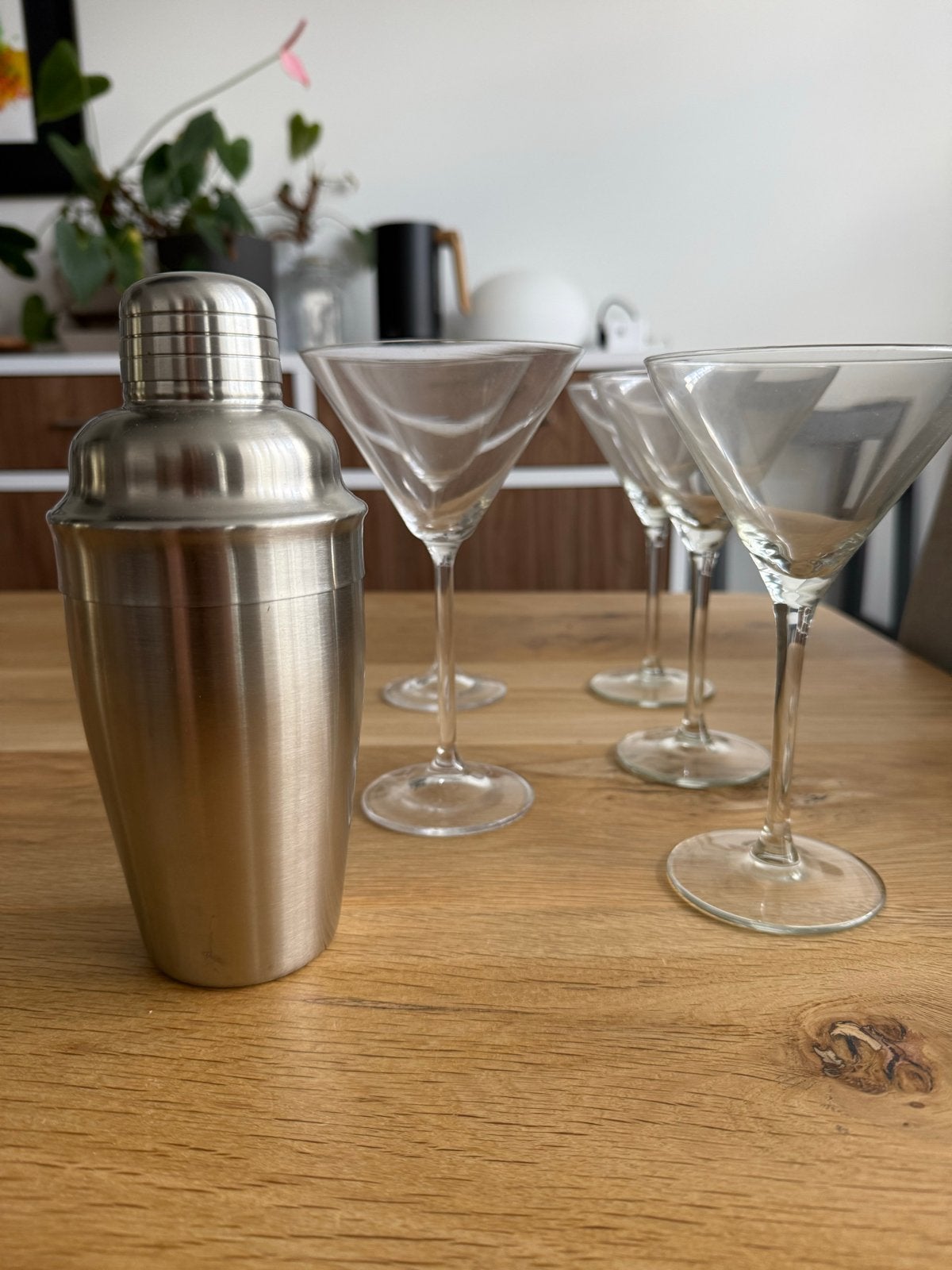 5 cocktailglazen inclusief cocktailshaker (metaal), Overige typen, Ophalen, Zo goed als nieuw, Glas