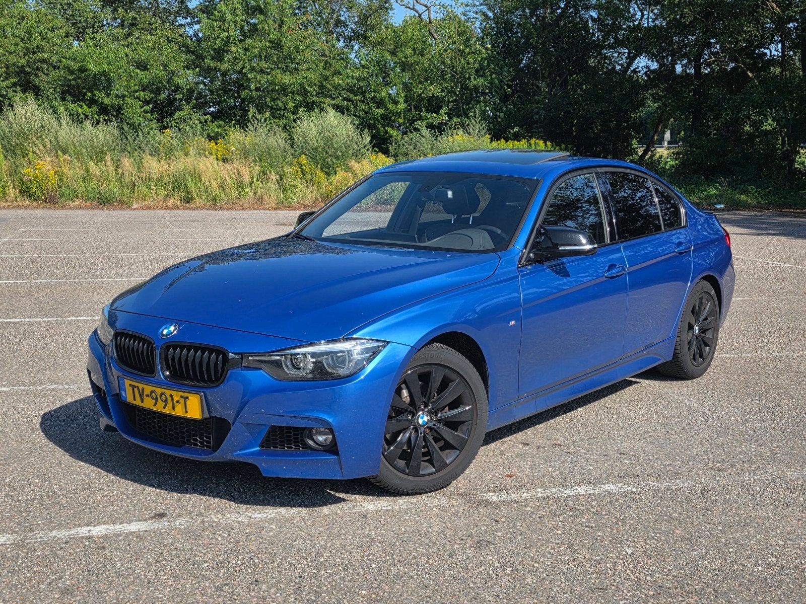 BMW 3-Serie 318i 136pk Aut 2018 Blauw, Auto's, BMW, Blauw, 75 €/maand, Particulier, 3 cilinders