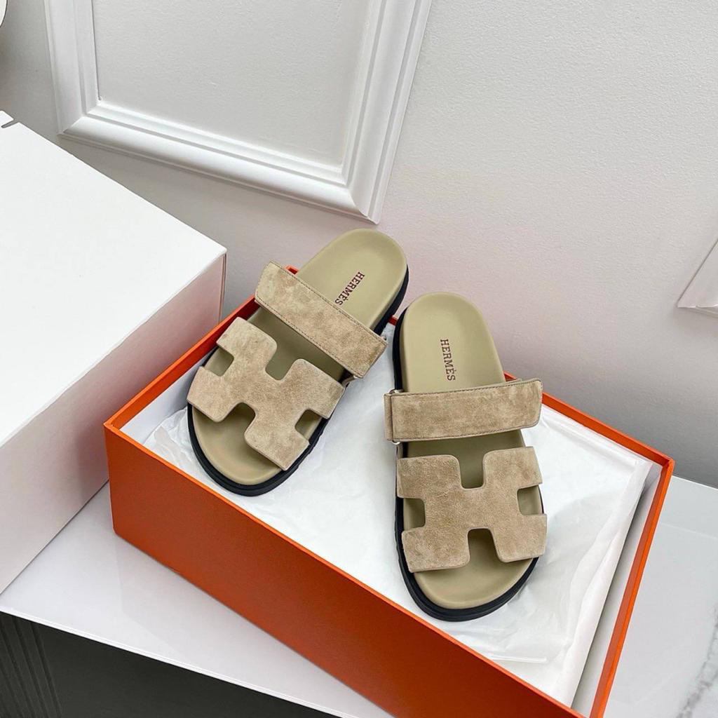 Hermes slippers / sandalen chypre normaal en suede, Kleding | Dames, Schoenen, Verzenden, Nieuw, Sandalen of Muiltjes
