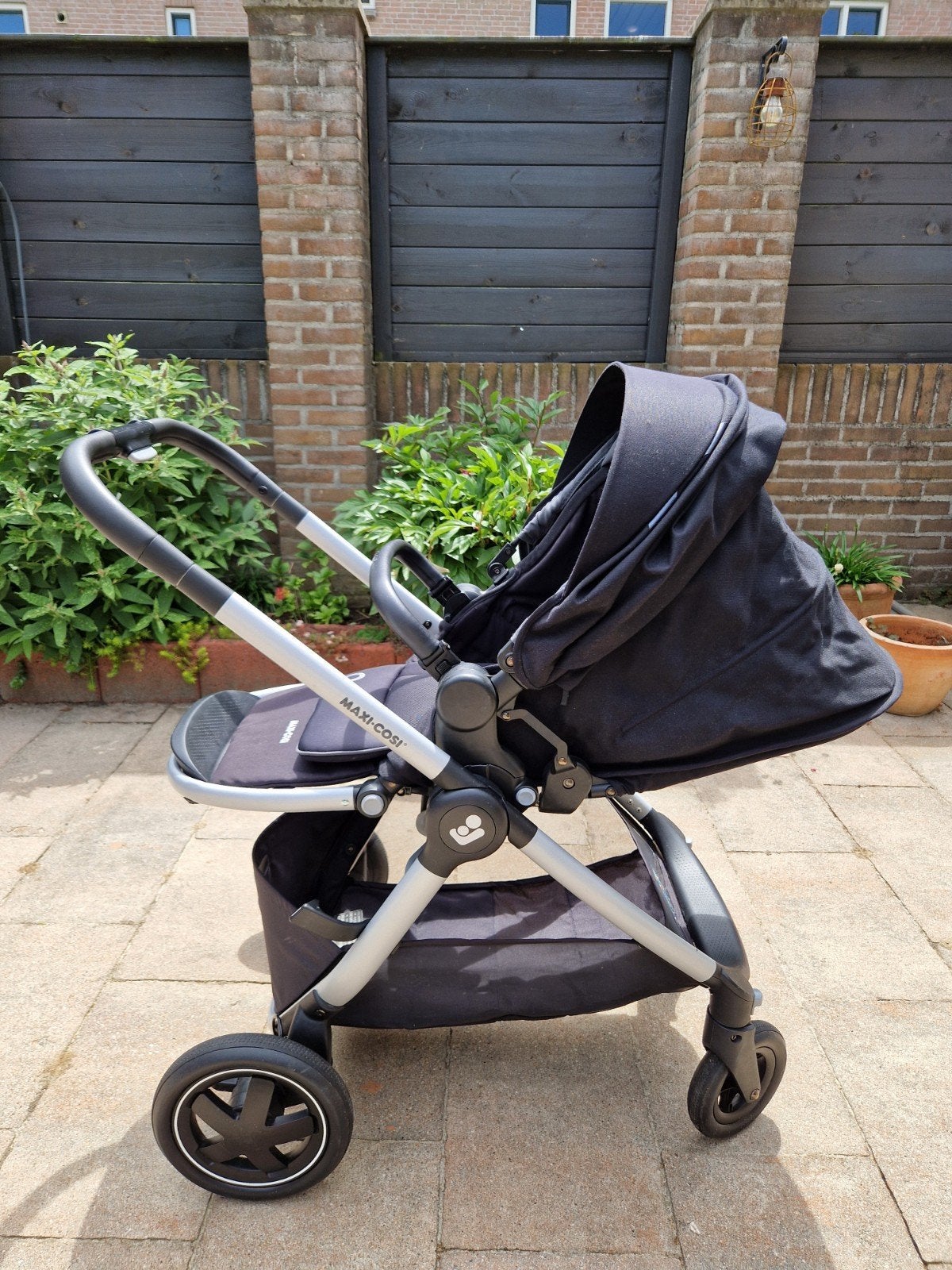 Maxi-Cosi buggy  Adorra 2 met regenhoes en voetenzak, Ophalen, Maxi-Cosi