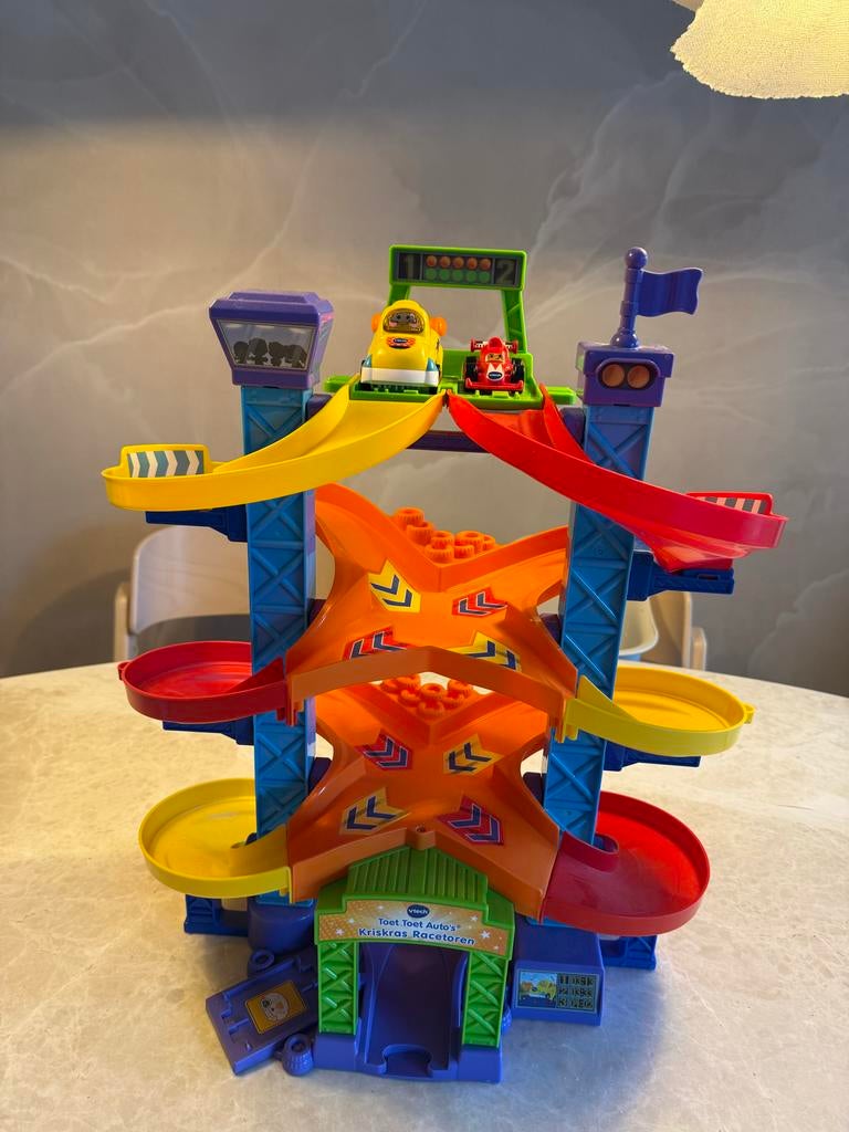 VTech Toet Toet Auto's Kriskras Toren met 2 auto's, Ophalen, Gebruikt, 6 maanden tot 2 jaar