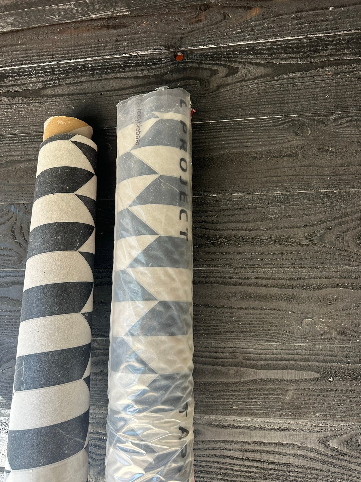Dik zeil voor badkamer - 4/5m x 2,5m, Huis en Inrichting, Stoffering | Vloerbedekking, Ophalen, Zwart, Zo goed als nieuw, Vinyl