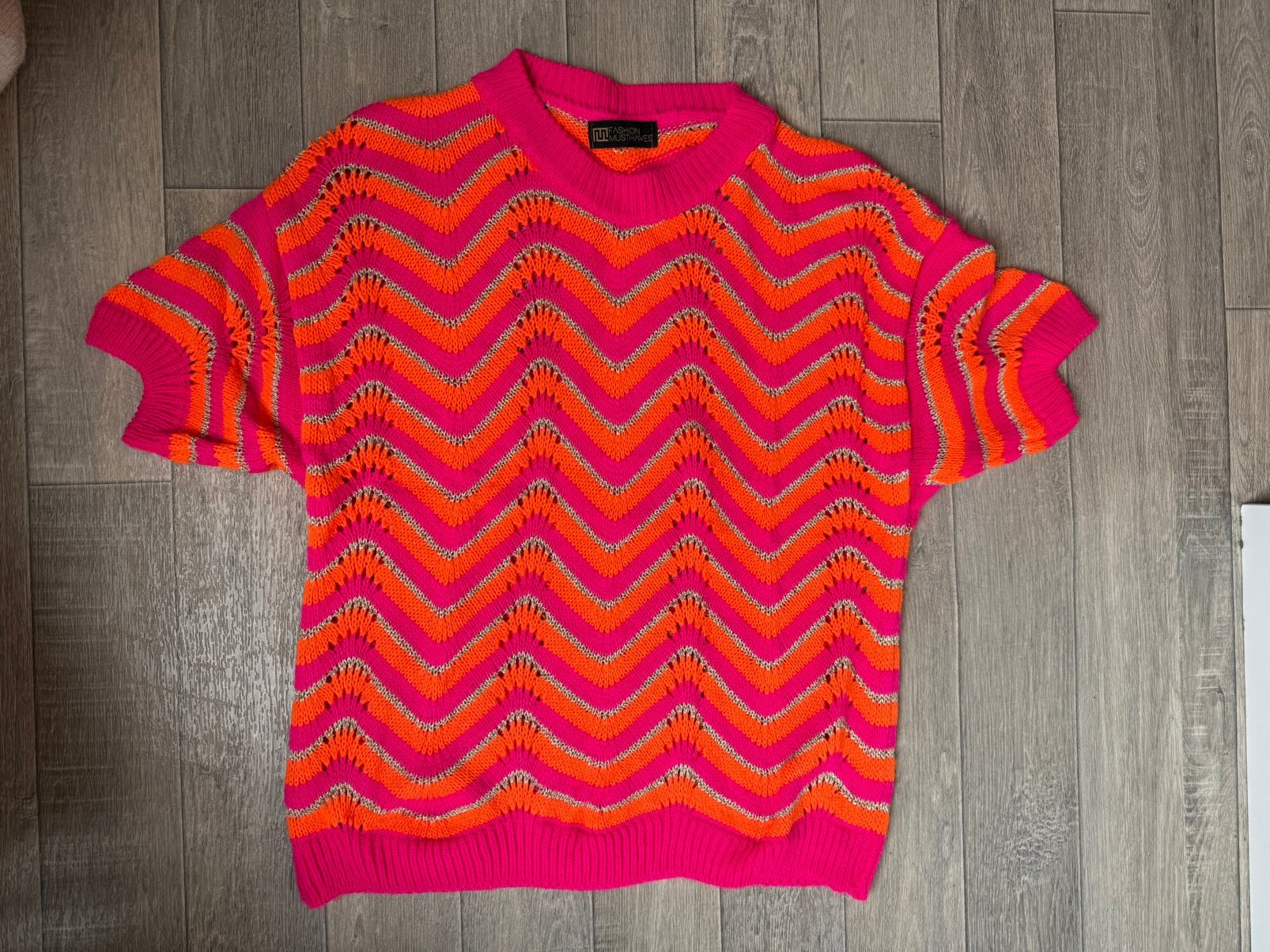 Fashion Musthaves top gebreid roze M/L, Maat 38/40 (M), Ophalen of Verzenden, Zo goed als nieuw, Korte mouw