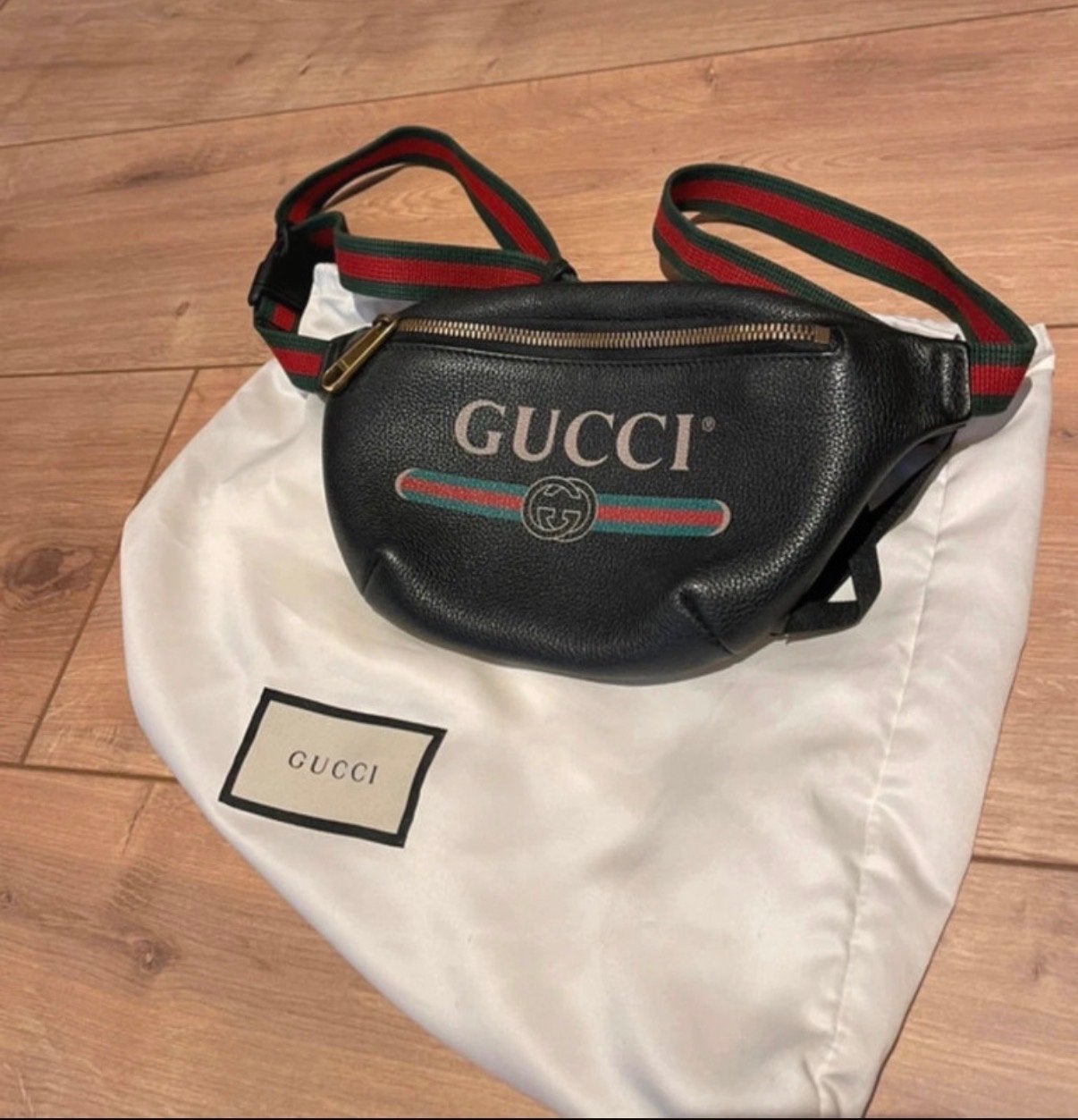 Gucci heuptasje/crossbody tasje zwart met rood/groene band, Ophalen of Verzenden, Zo goed als nieuw, Zwart