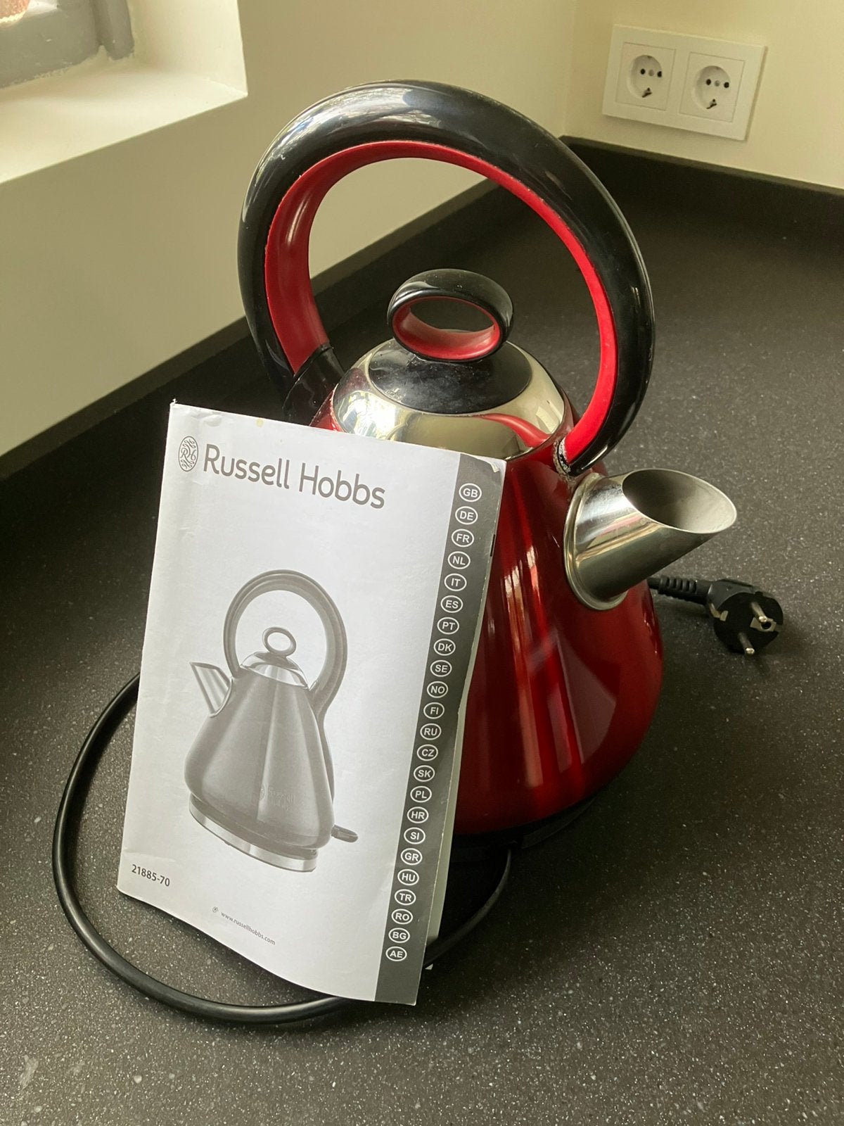 Waterkoker Russell Hobbs, 1 tot 2 liter, Ophalen of Verzenden, Gebruikt