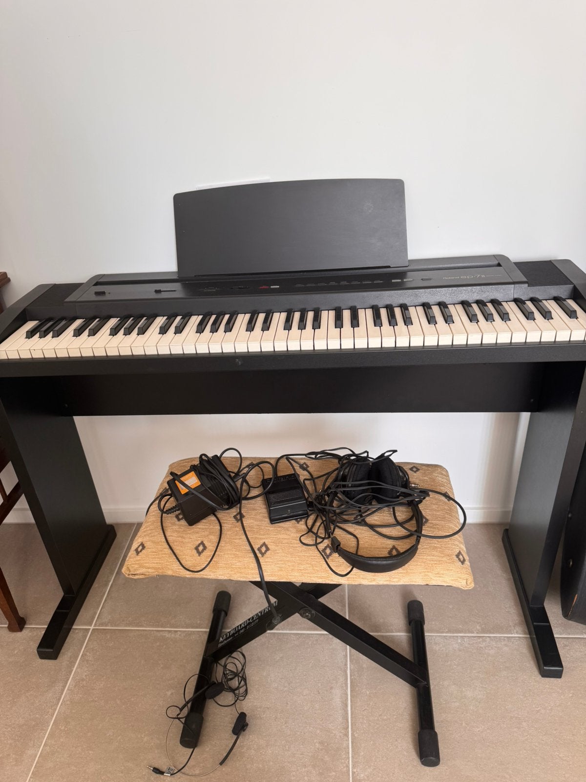 Foto 2 van Roland keyboard als  op foto, compleet
