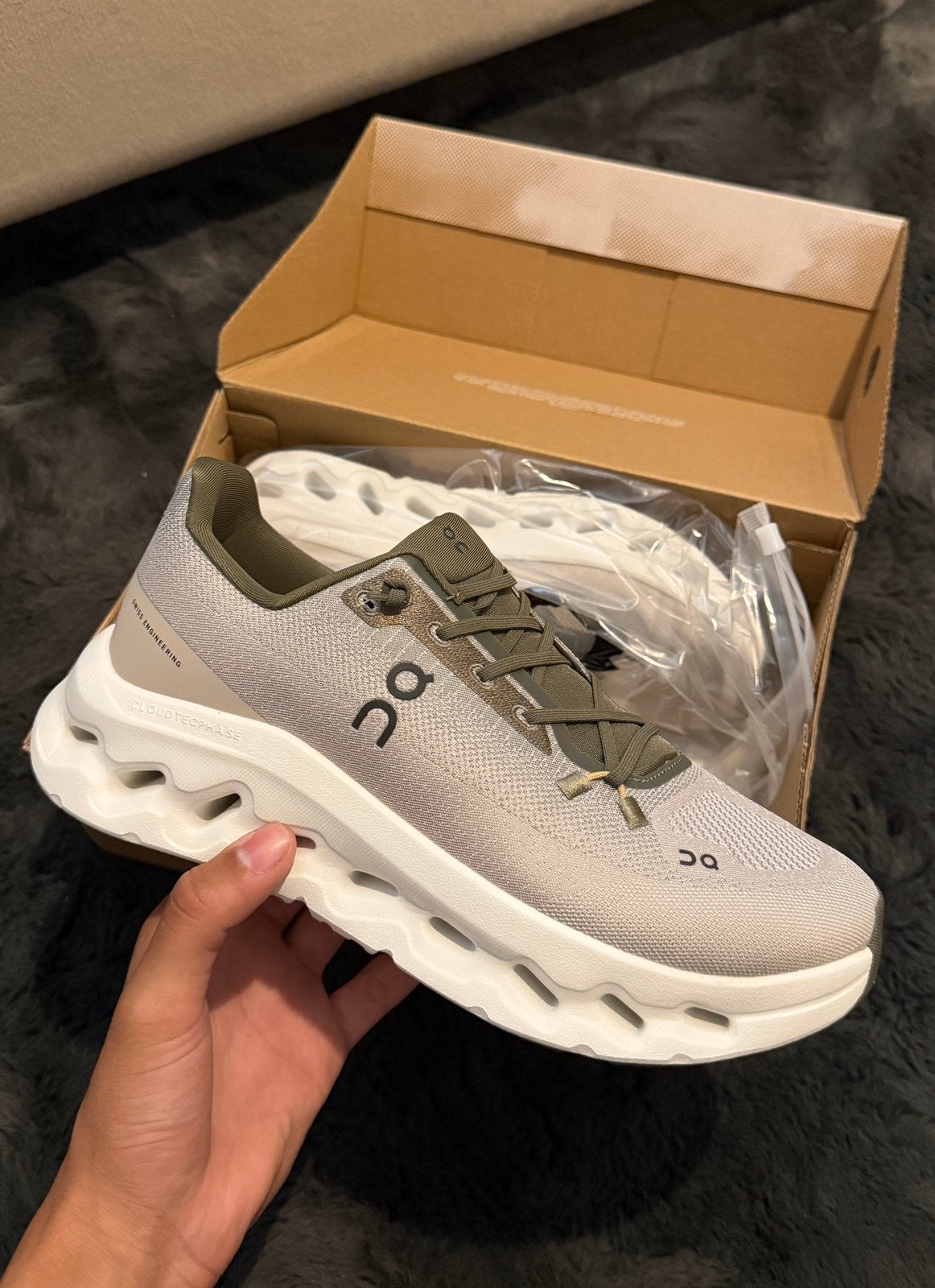 On cloud / on running sneakers, Ophalen of Verzenden, Nieuw, Sneakers of Gympen