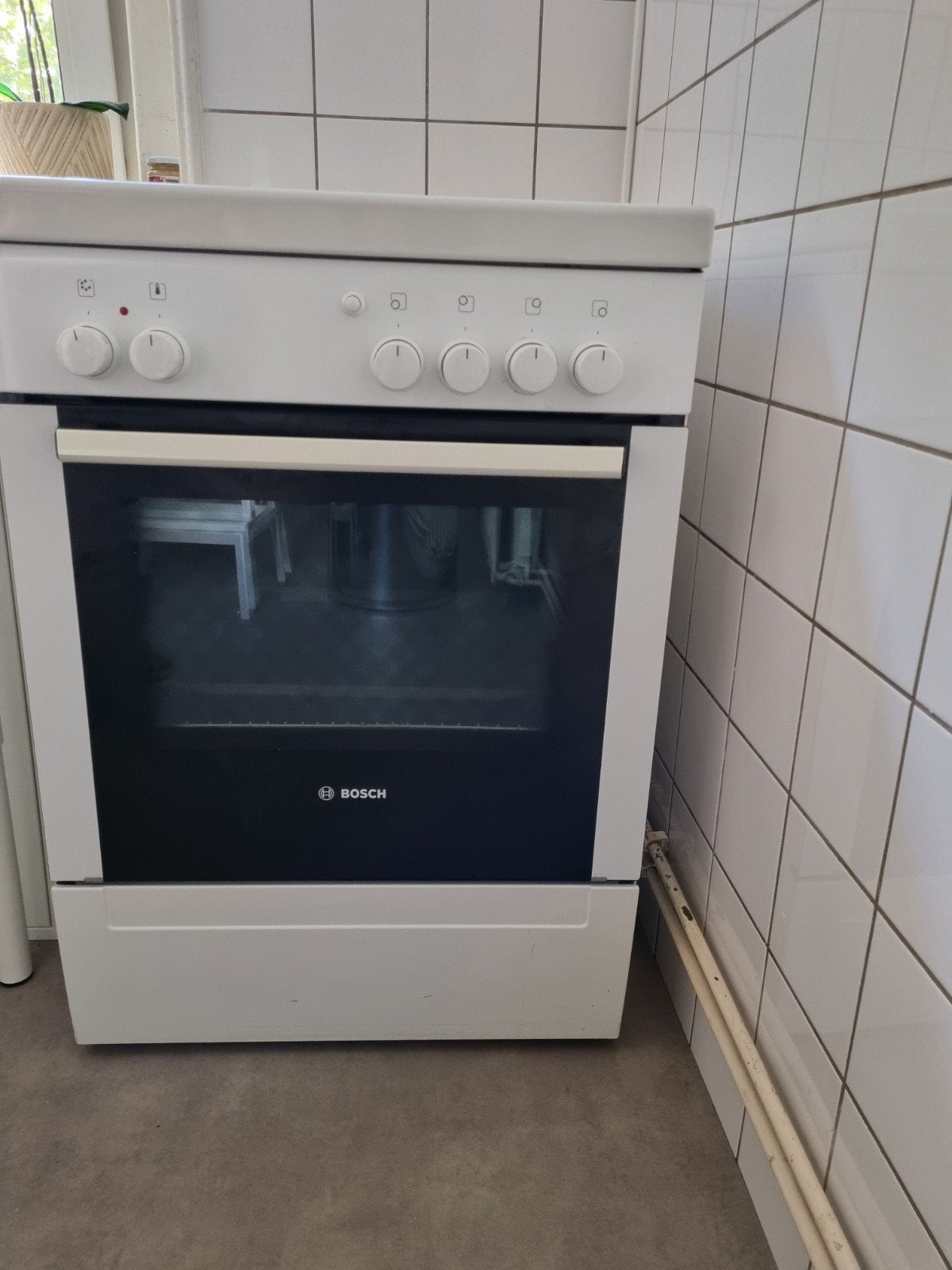 Gebruikt Bosch fornuis met oven - Ophalen voor 6 augustus, Ophalen, Gebruikt, 60 cm of meer, 4 kookzones