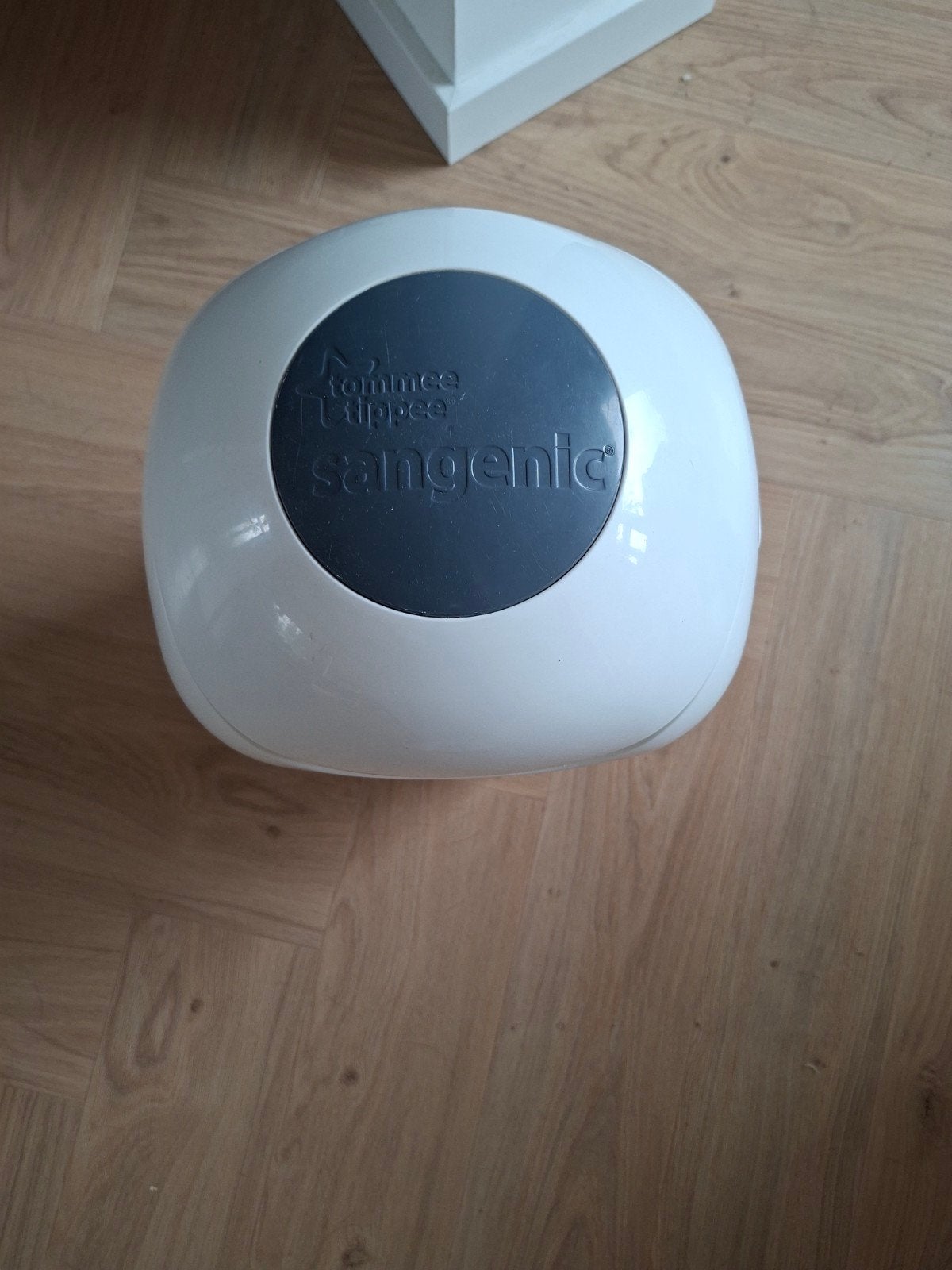 Tommee Tippee Sangenic luieremmer (ook met gewone zakken), Ophalen